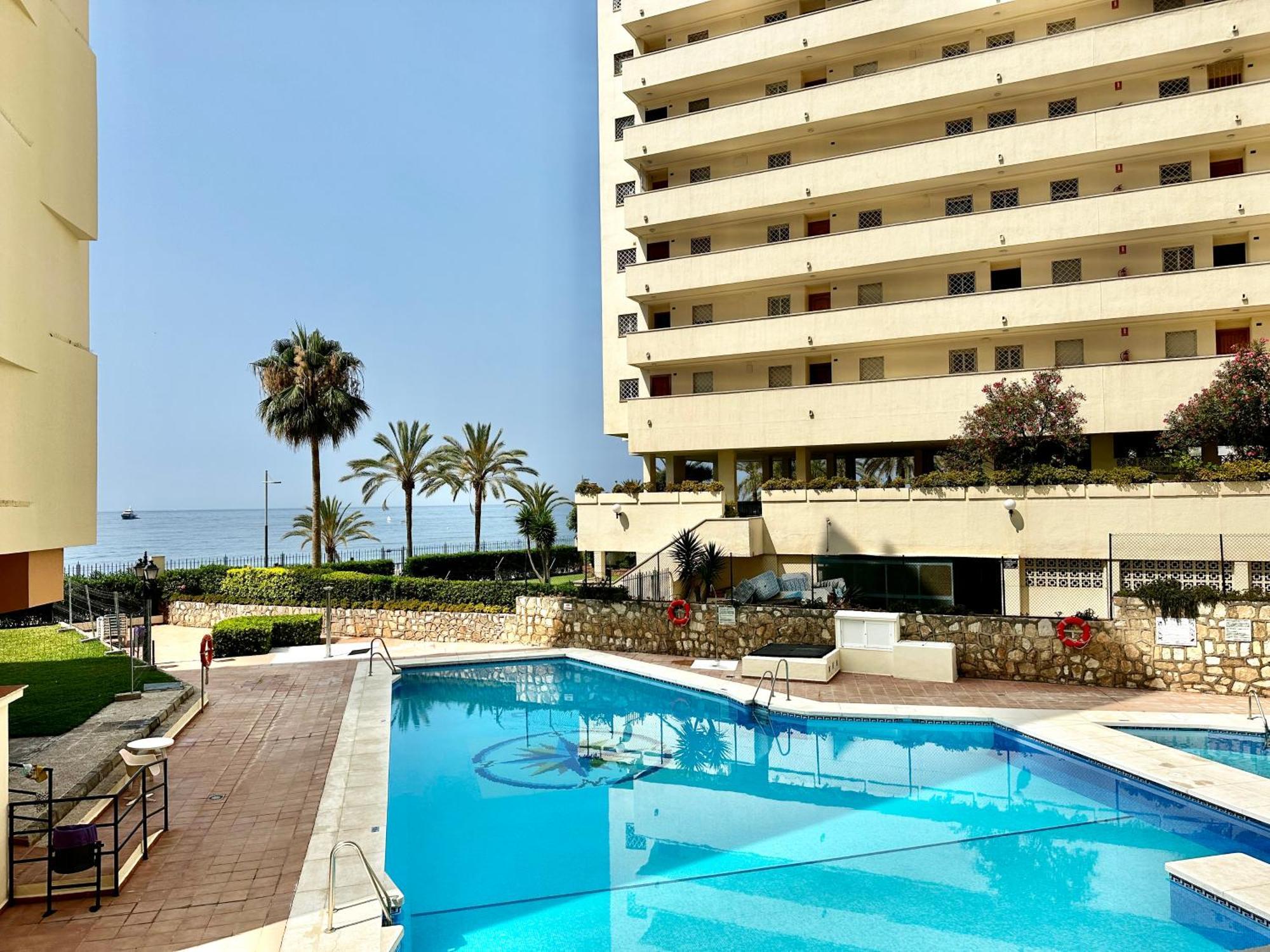 Loft 18 Beachfront Marbella Center Экстерьер фото
