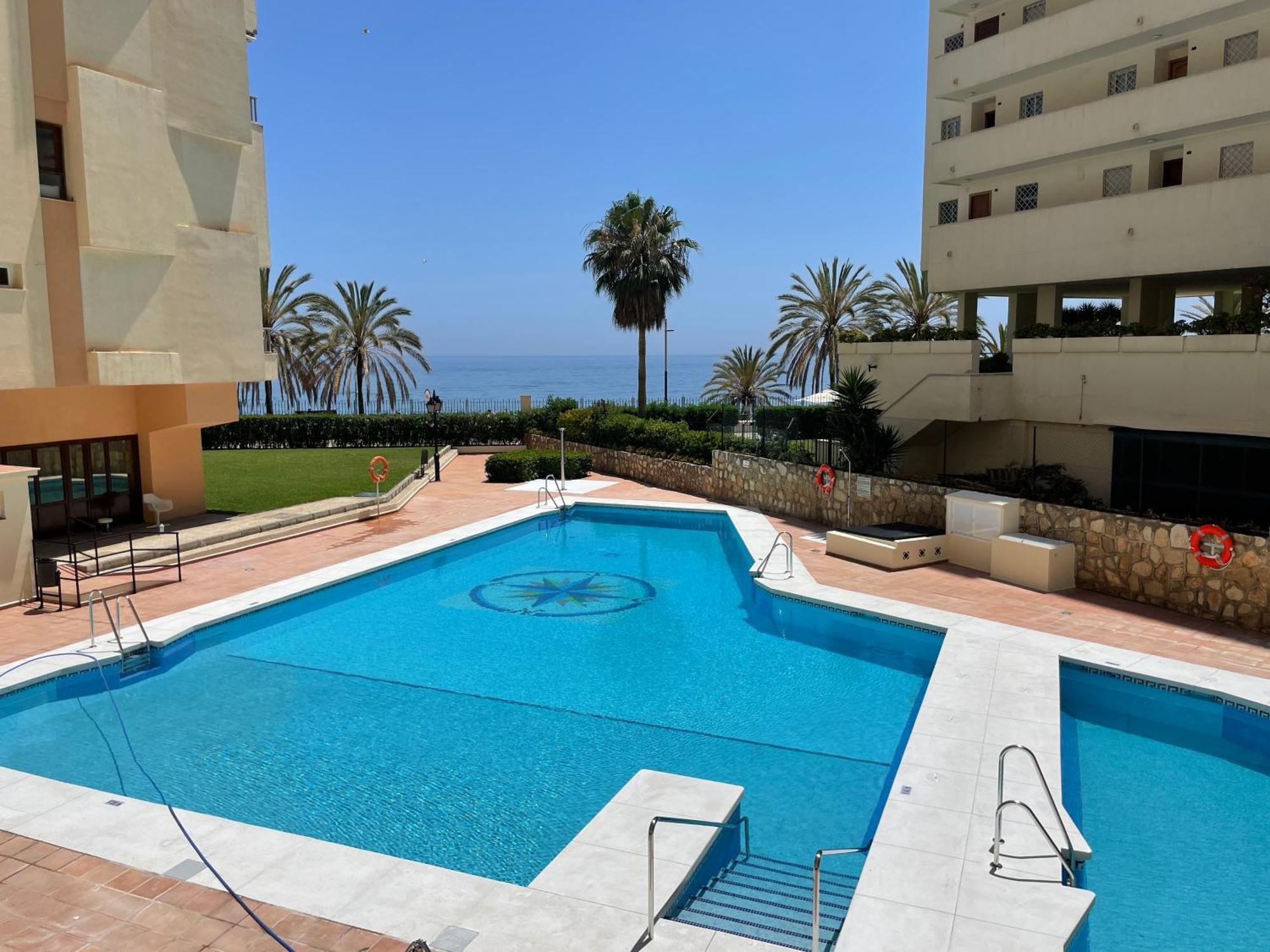 Loft 18 Beachfront Marbella Center Экстерьер фото